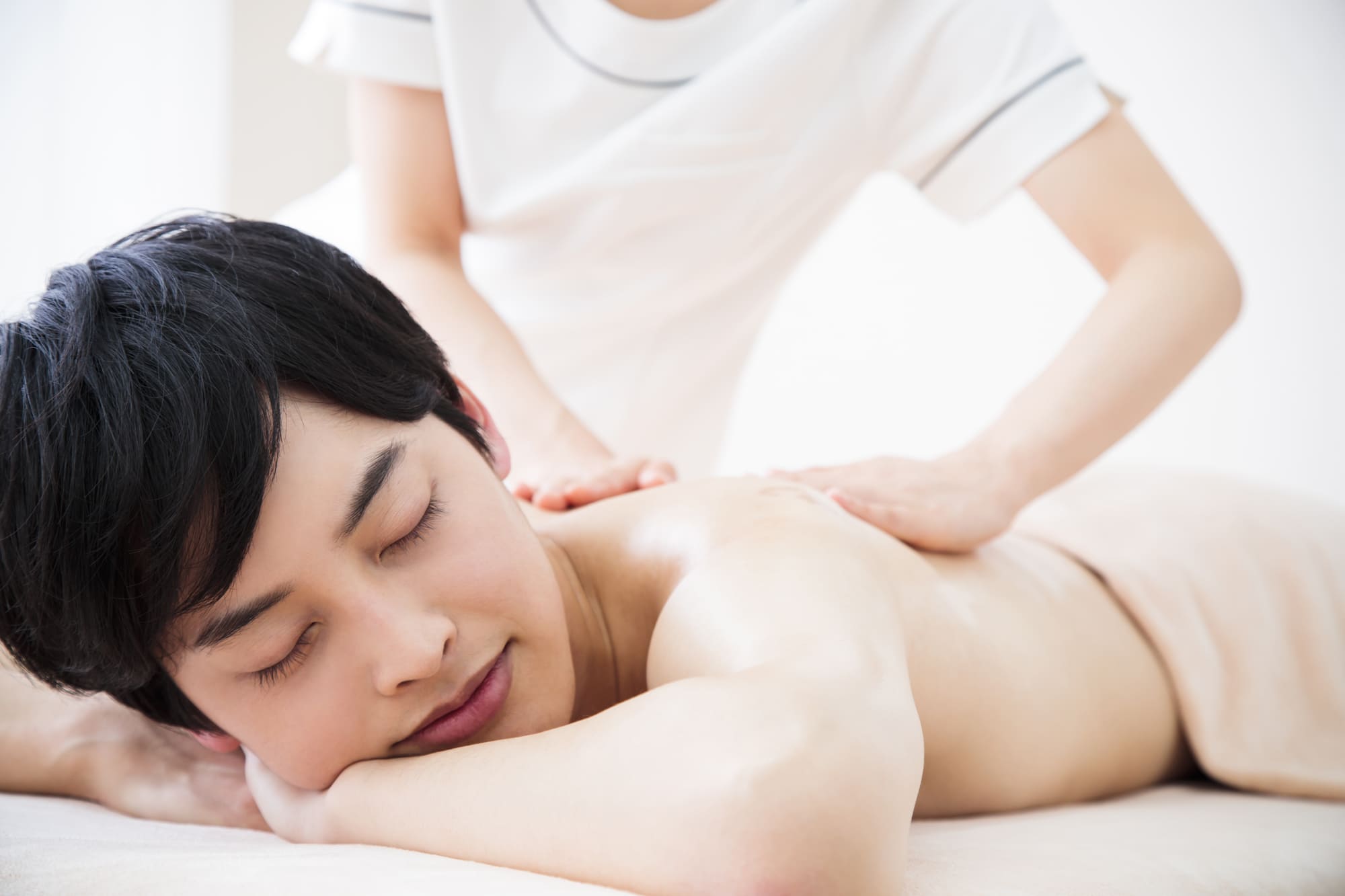 今回はアロマパンダ通信がおすすめする岐阜県の人気メンズエステをご紹介しました。リーズナブルなお店が多く、出張に対応しているお店もいくつかあります。お店独自の割引やオプションがあるので、オフィシャルホームページやこの記事をチェックして、あなたにぴったりのメンズエステを選んでみてください。